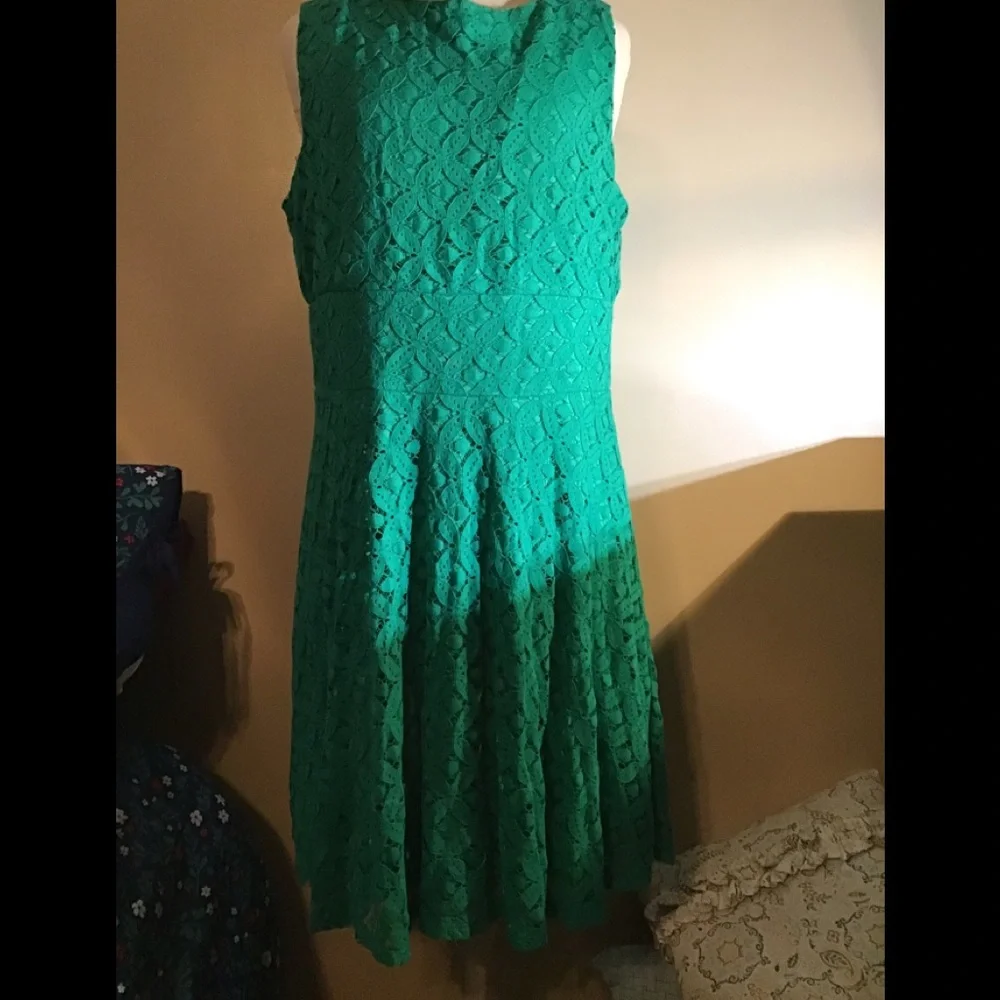 Women’s size 16 Tiana be sleeveless dress